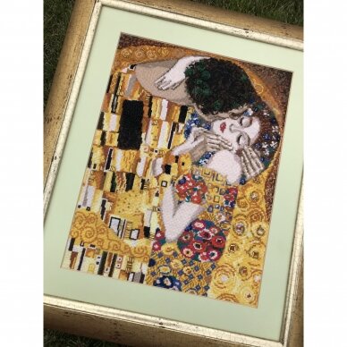 The Kiss (G. Klimt) 30x35 cm 1